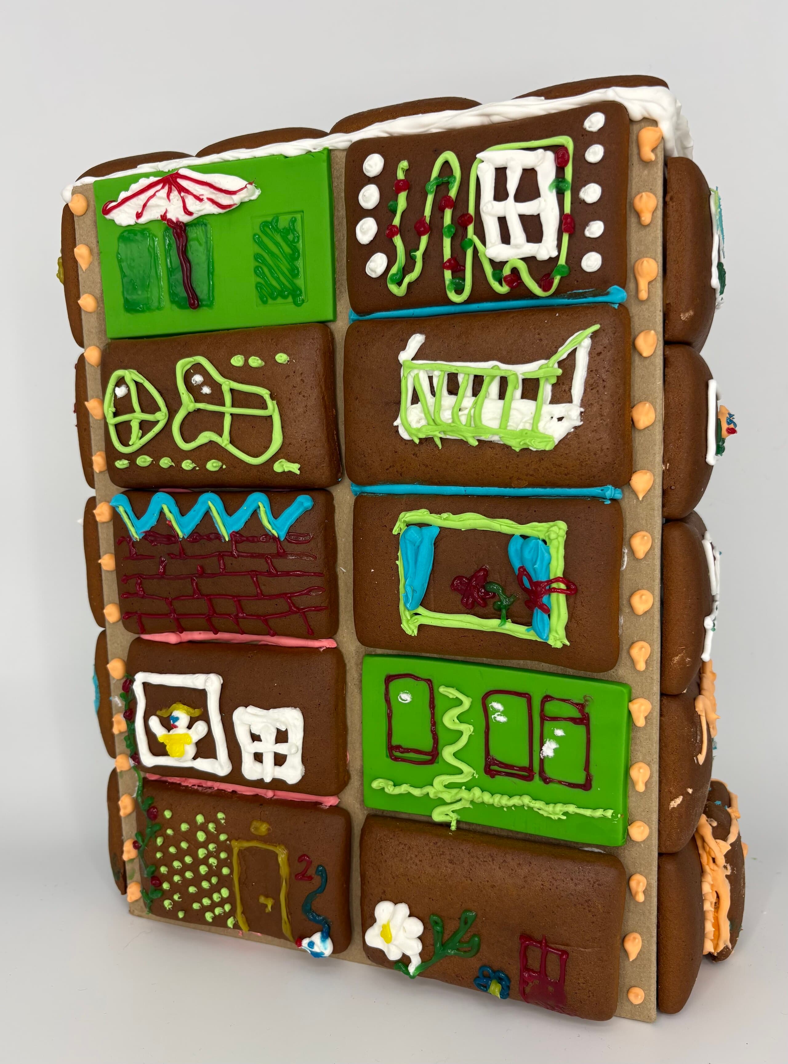 Plattenbau aus Lebkuchen